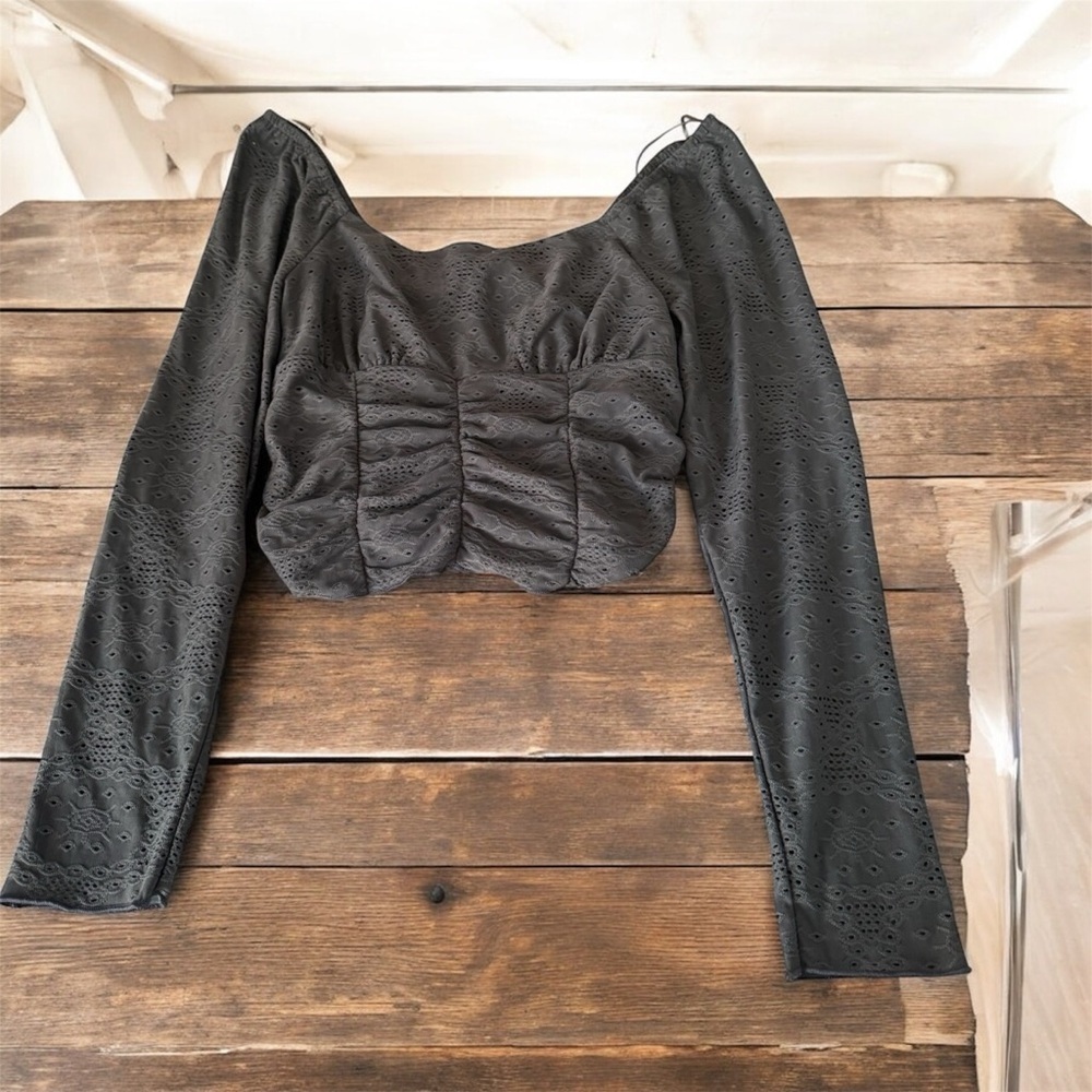 URBAN Romantics Gray Ruched Long Sleeve Crop Top, Size S